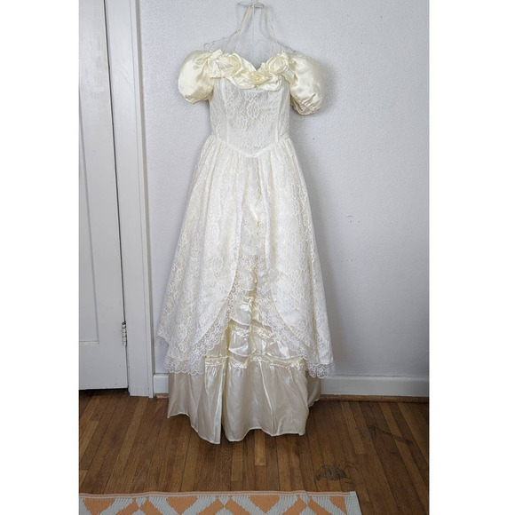 Vintage Gunne Sax Romantic Renaissance Off Shoulder  Bridal Collection  26W - Picture 2 of 12